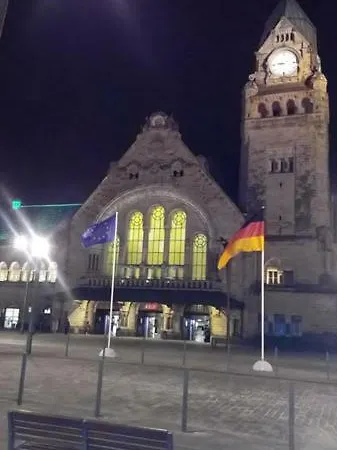 L'imperial De Gare Et Pompidou Daire *
