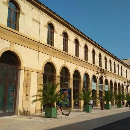 L'imperial De Gare Et Pompidou Daire *